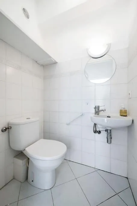 La Villa Julia - Calme - Spacieux - Parking Prive - Climatisation 芒通 0*,  法国