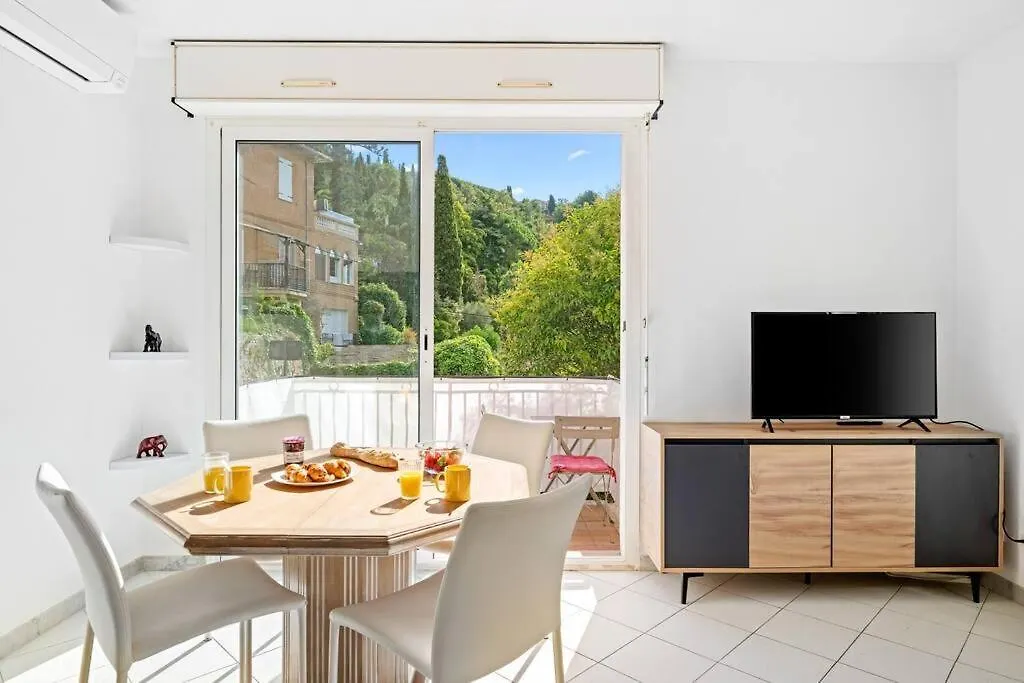La Villa Julia - Calme - Spacieux - Parking Prive - Climatisation 芒通 公寓