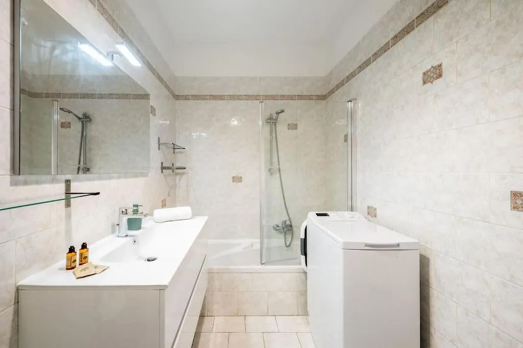 La Villa Julia - Calme - Spacieux - Parking Prive - Climatisation 芒通 法国