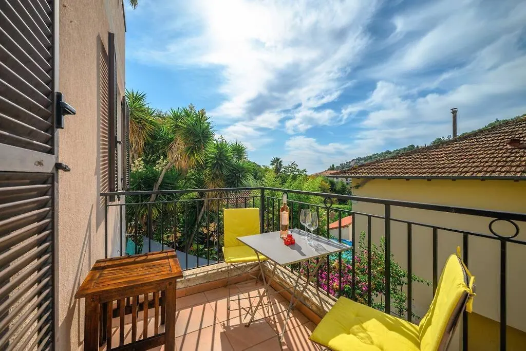 La Villa Julia - Calme - Spacieux - Parking Prive - Climatisation 芒通 0*,