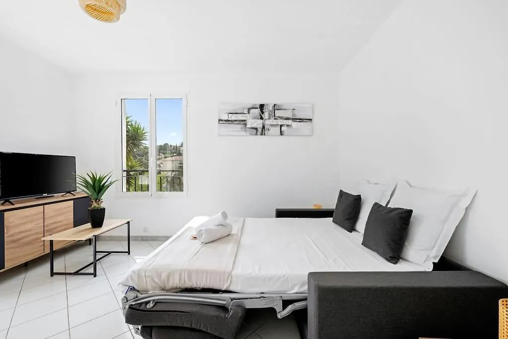 La Villa Julia - Calme - Spacieux - Parking Prive - Climatisation 芒通 法国